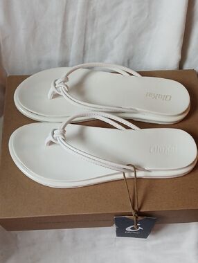 OluKai Women's White Braided Leather Thong Sandals